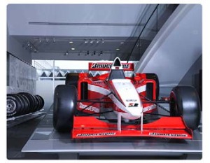 Felipe Massa's Car in 2001 Formula One (trust me, it is bigger than you usually see at TV screen ^^ )